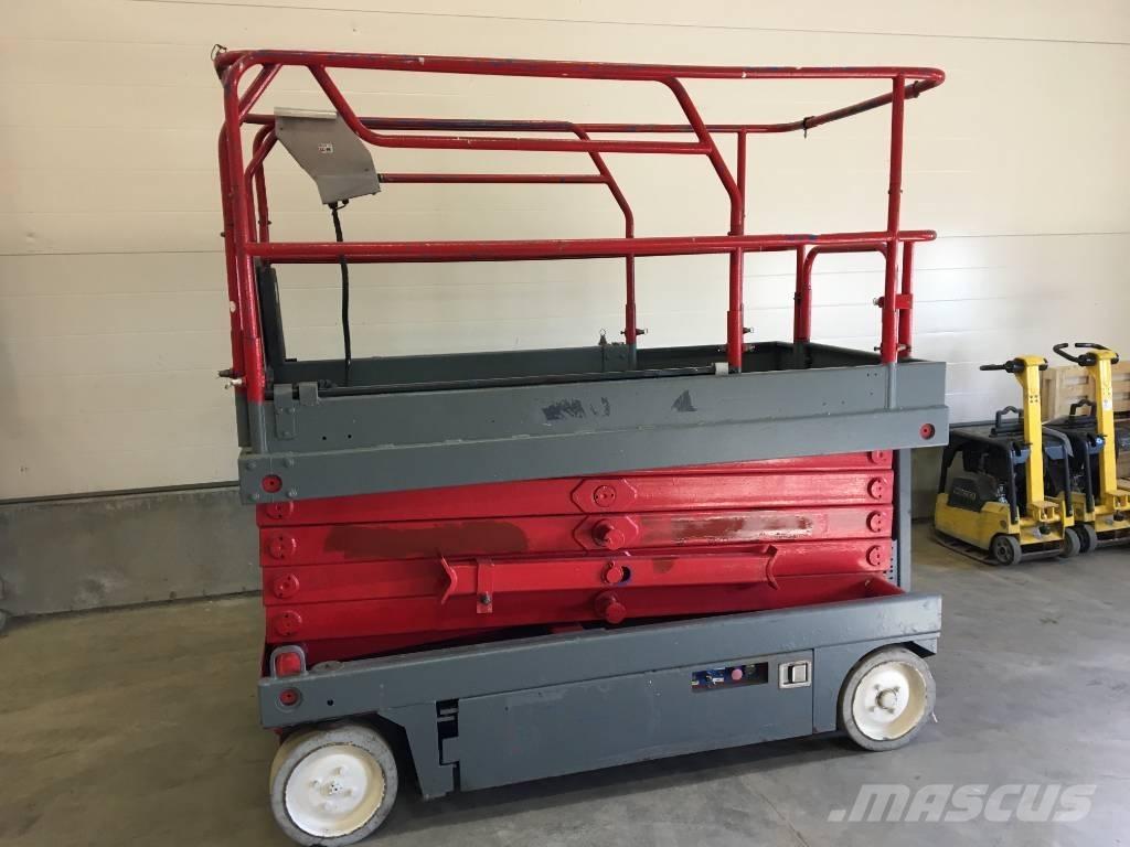 UpRight X32N Hinattavat henkilönostimet
