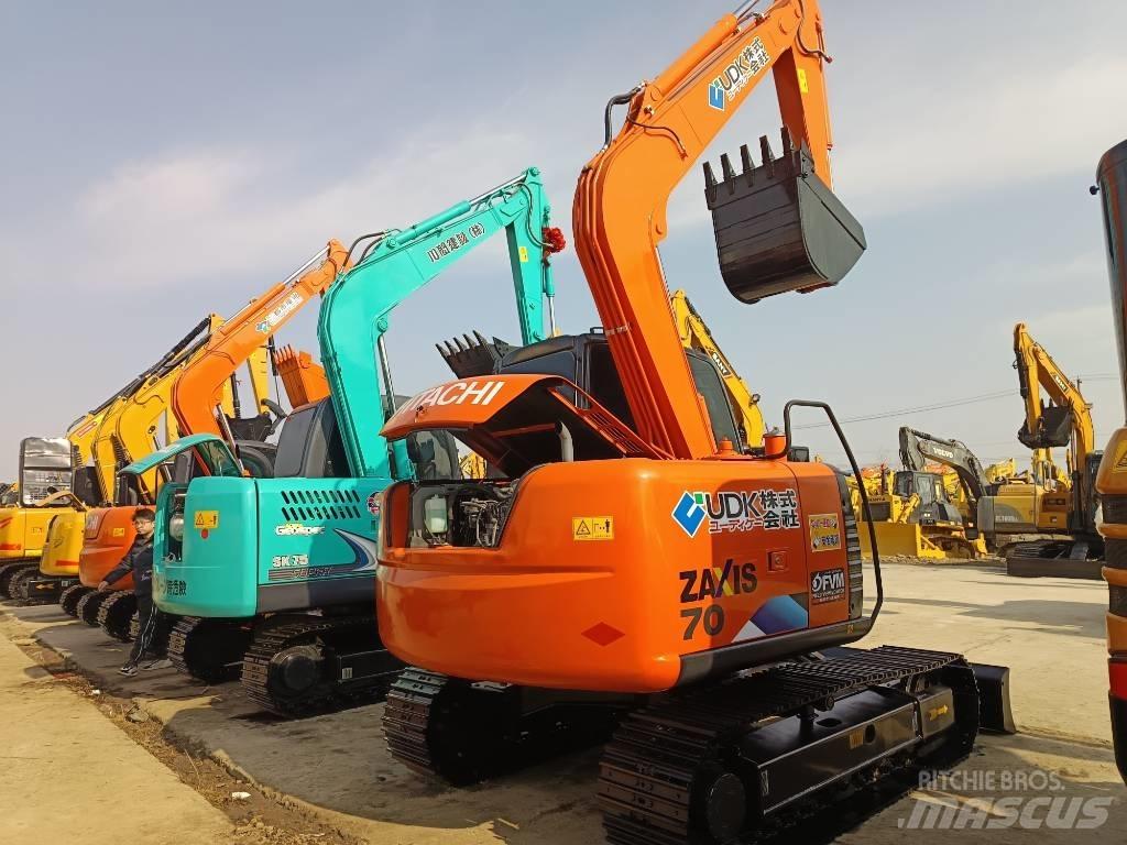 Hitachi ZX 70 Midikaivukoneet 7t - 12t