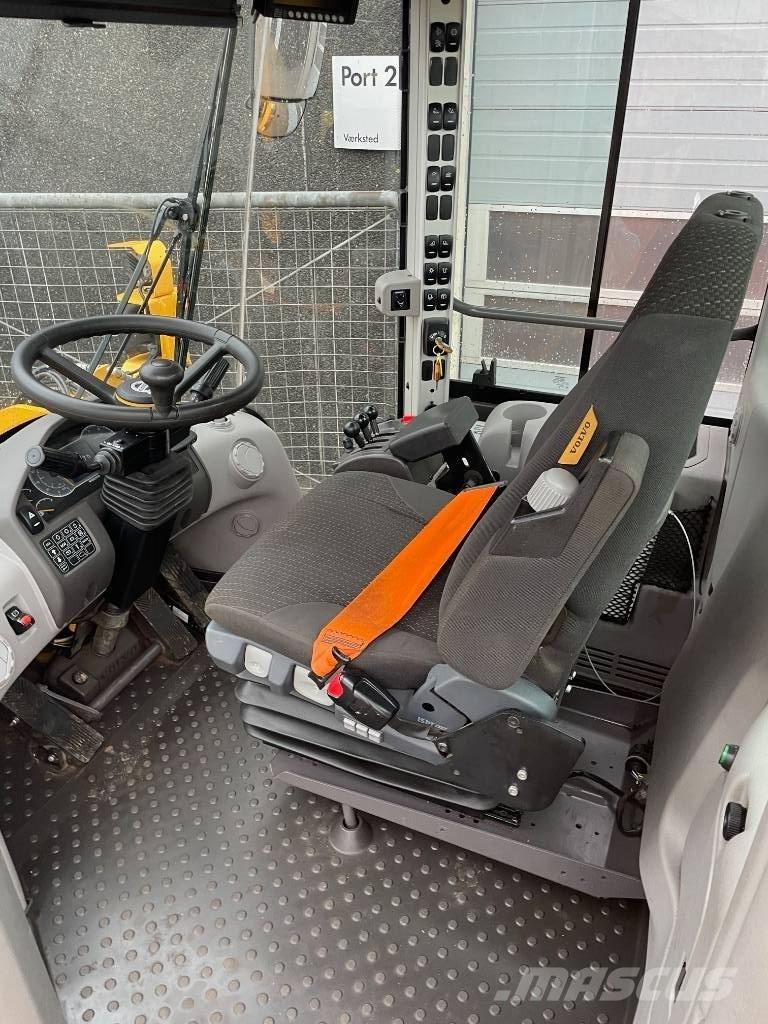 Volvo L90H Pyöräkuormaajat