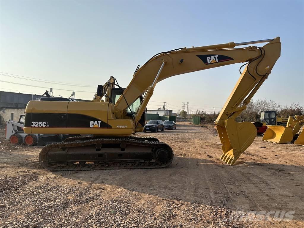 CAT 325C Telakaivukoneet