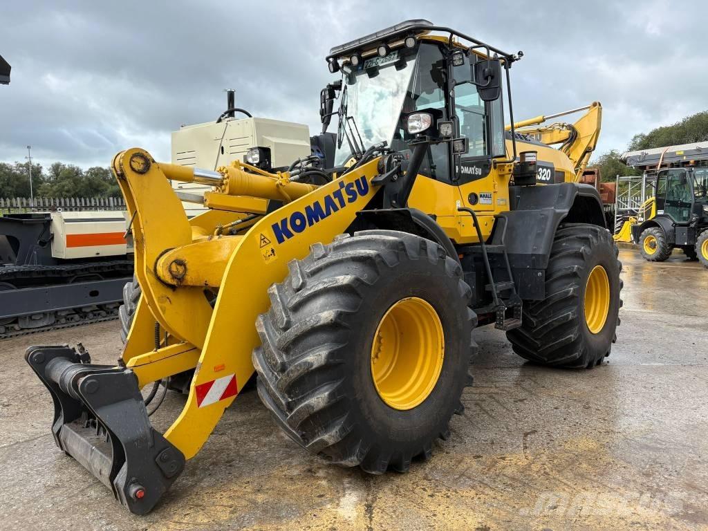 Komatsu WA320-8 Pyöräkuormaajat
