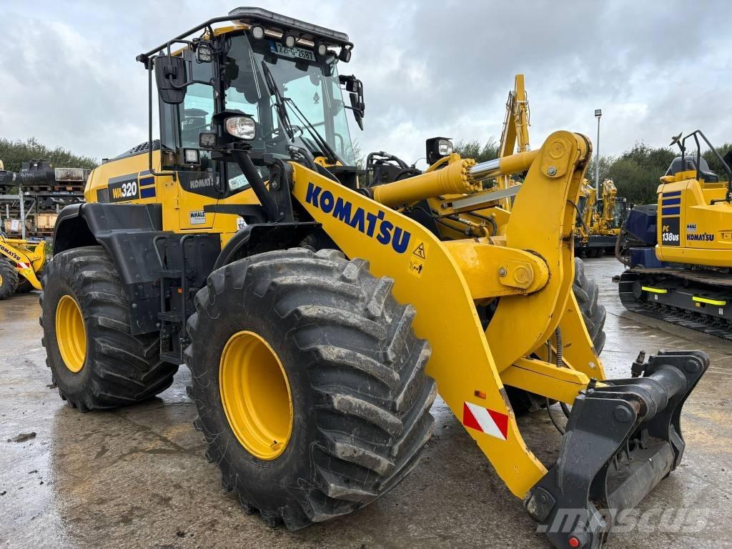 Komatsu WA320-8 Pyöräkuormaajat