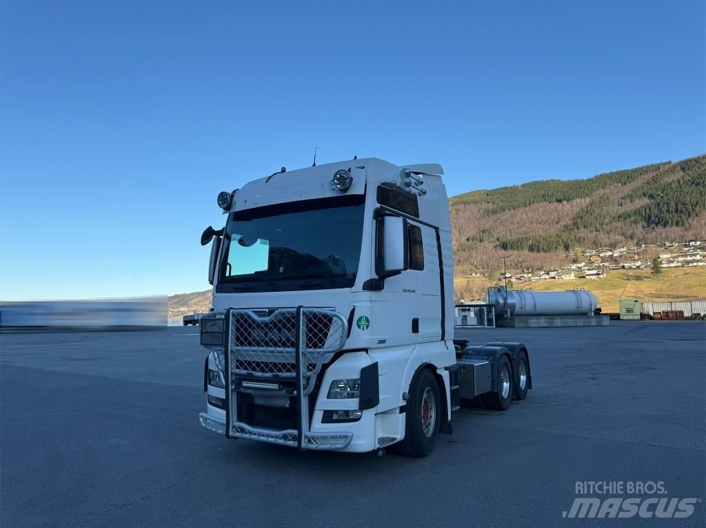 MAN TGX 26.640 6x4 Vetopöytäautot