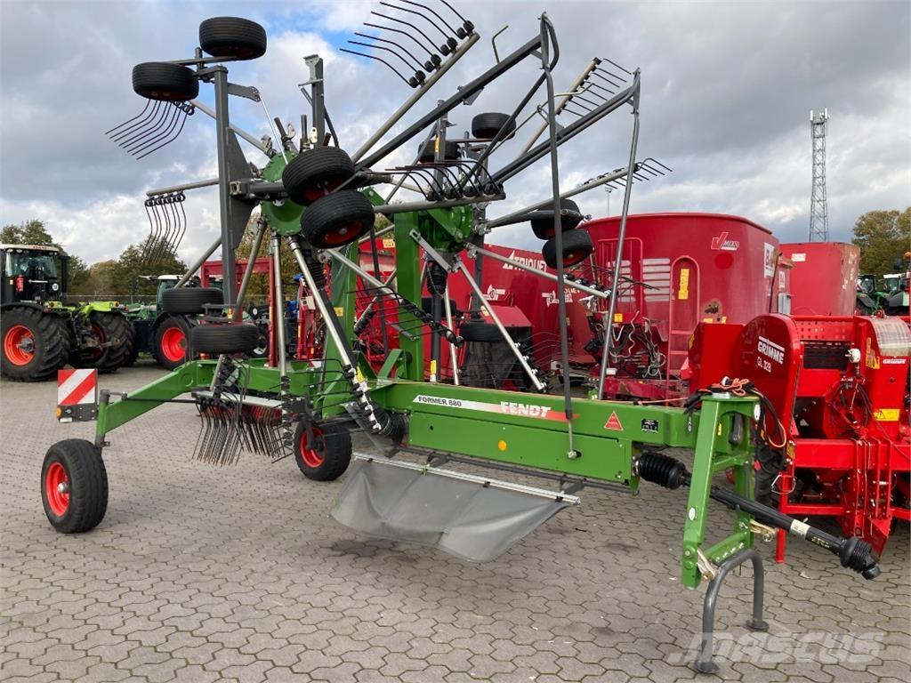 Fendt Former 880 Swather-niittokoneet