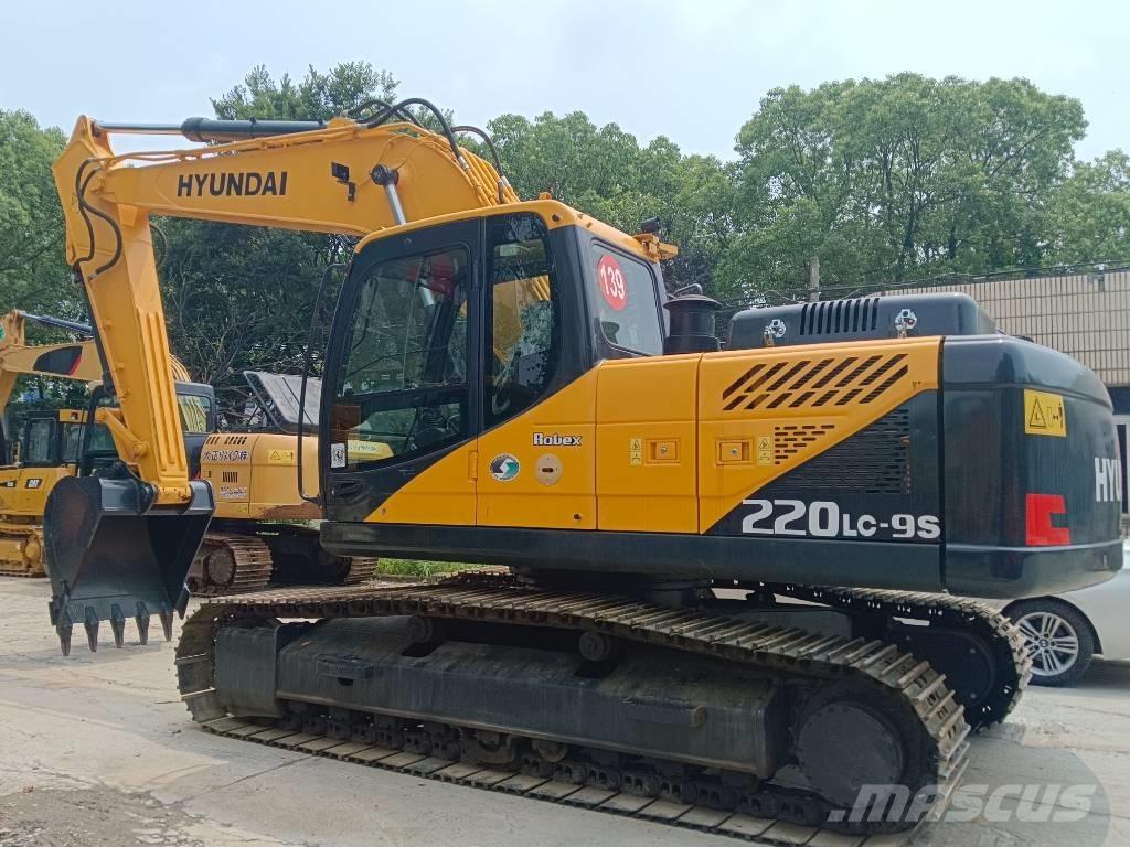 Hyundai R220LC-9S Telakaivukoneet