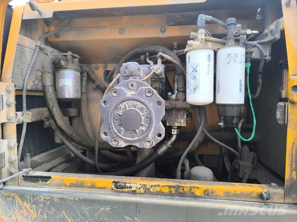 Volvo EC460CL Telakaivukoneet