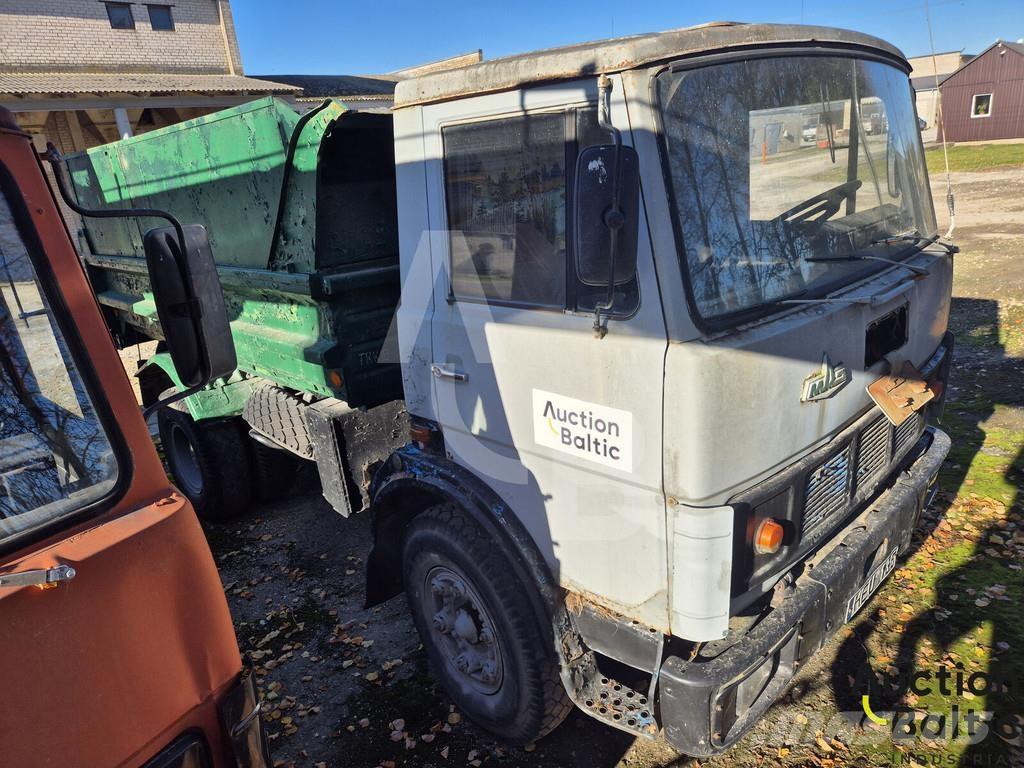 MAZ 5551 Sora- ja kippiautot