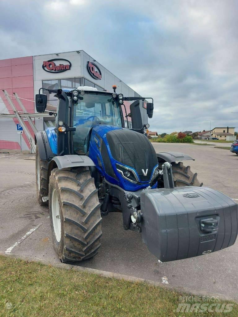Valtra T235V Traktorit