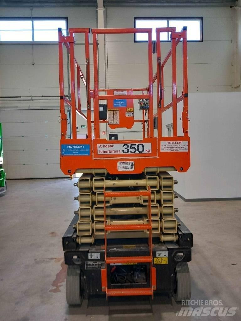 JLG 4045R Saksilavat