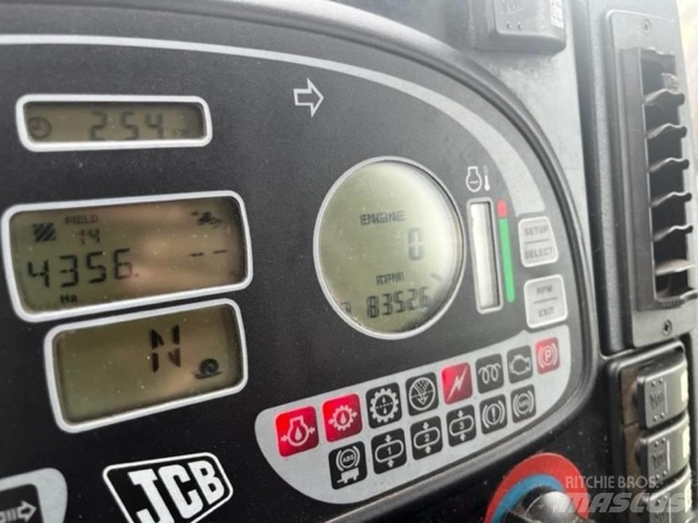 JCB Fastrac 2155 Traktorit