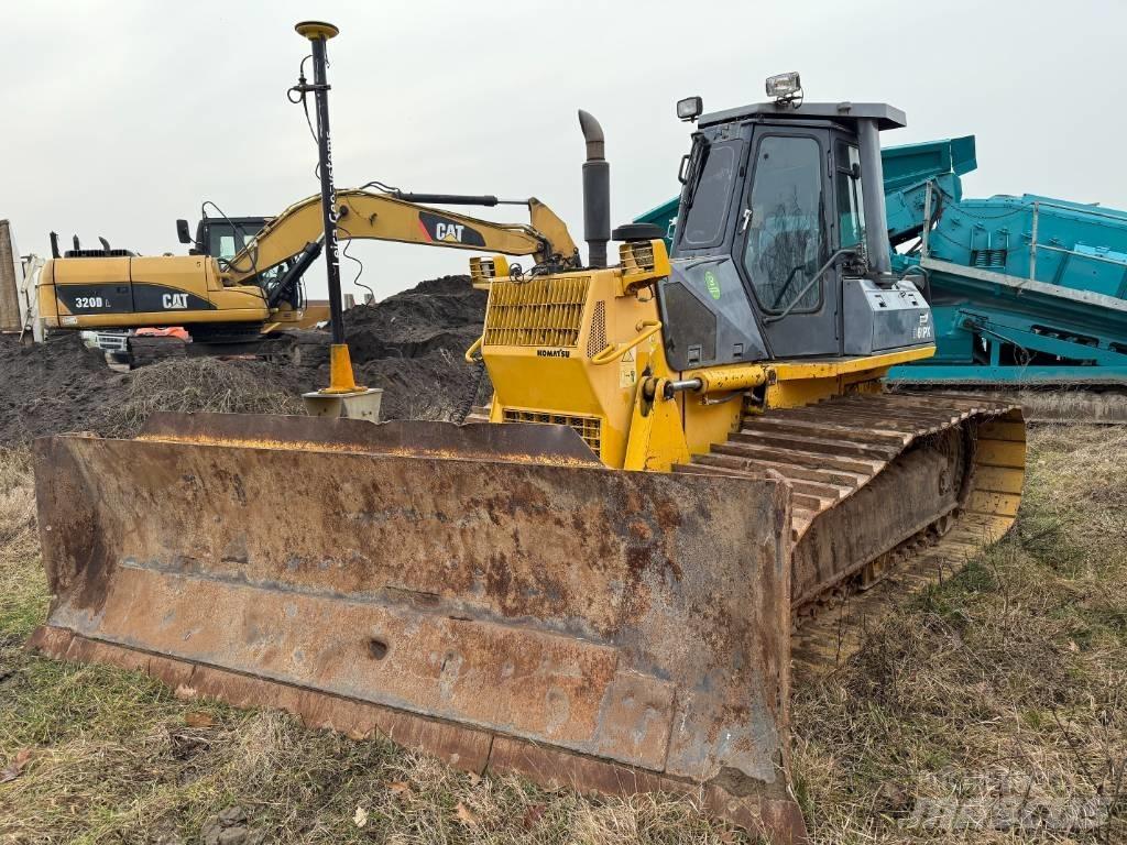 Komatsu D 61 PX-12 Telaketjupuskutraktorit