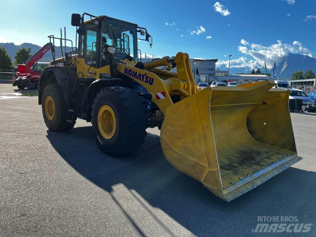 Komatsu WA380-8E0 Pyöräkuormaajat