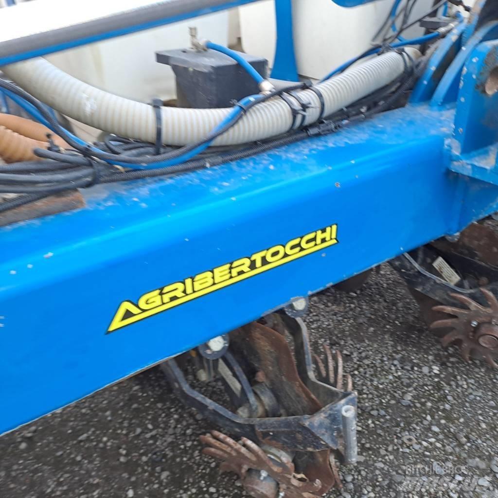 Kinze 3110 Tarkkuuskylvökoneet