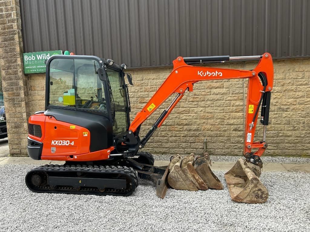 Kubota KX030-4 Minikaivukoneet < 7t