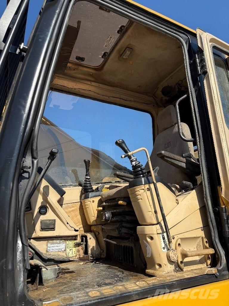 CAT 325 LN Telakaivukoneet