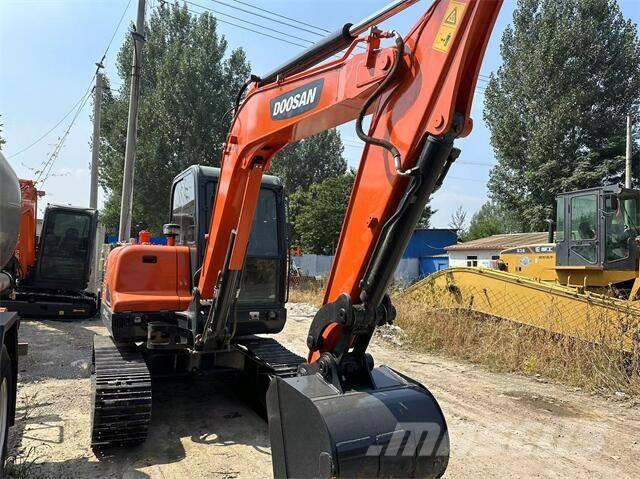 Doosan DX55 Minikaivukoneet < 7t