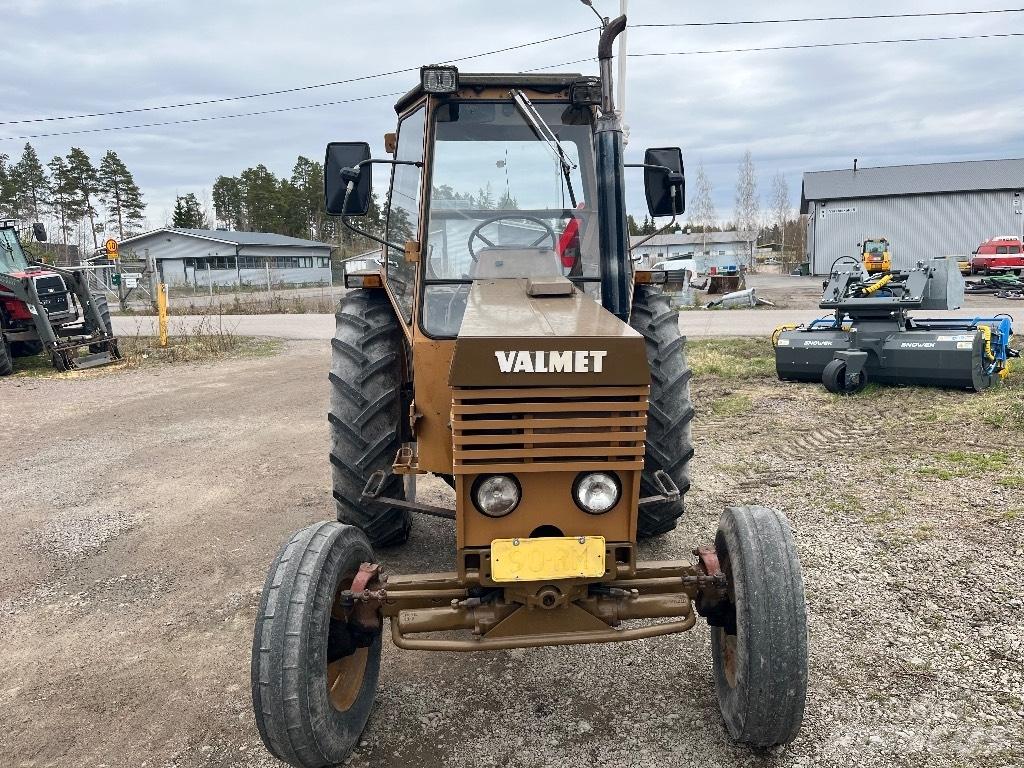 Valmet 502 Traktorit