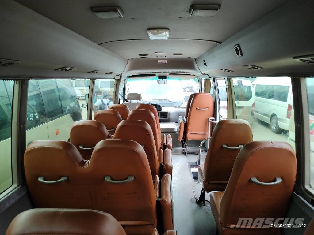 Toyota Coaster Bus Minibussit