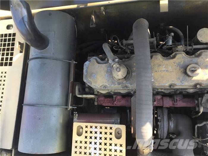 CAT 325 C Telakaivukoneet