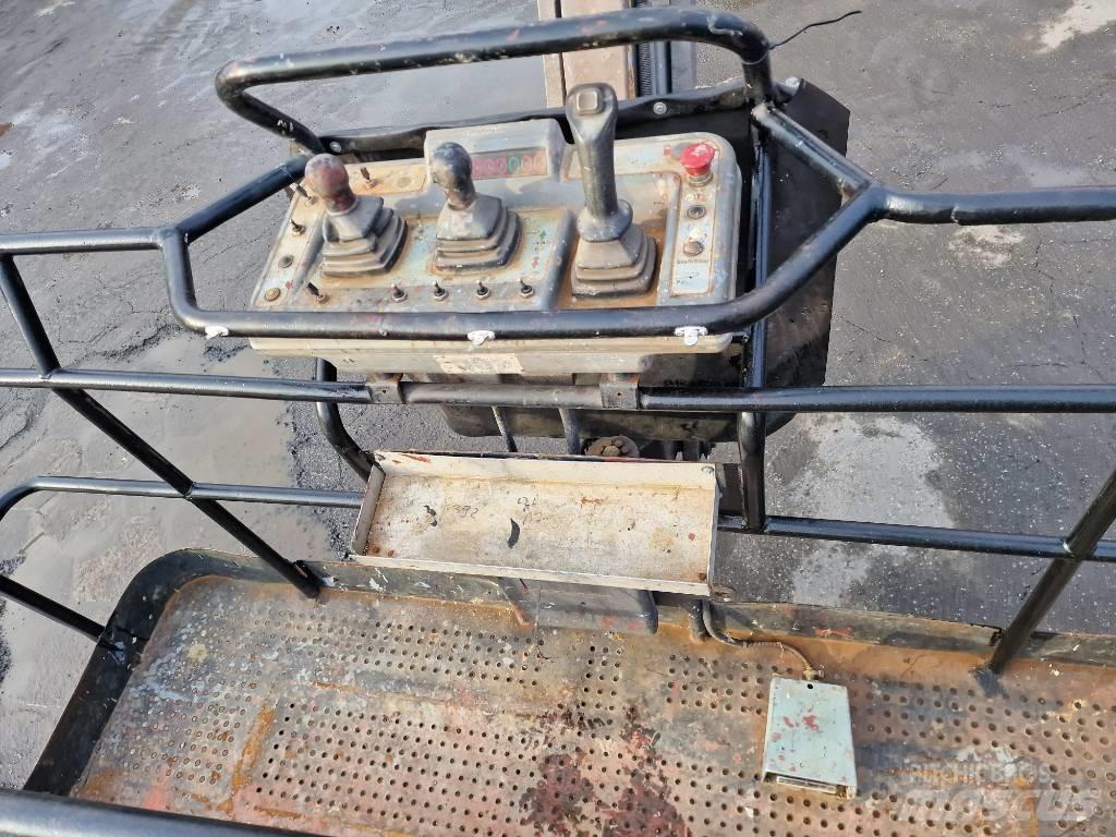 Haulotte H 43 TPX Teleskooppipuominostimet