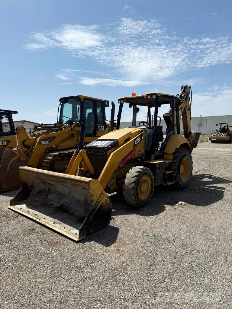 CAT 420 F Kaivurikuormaajat