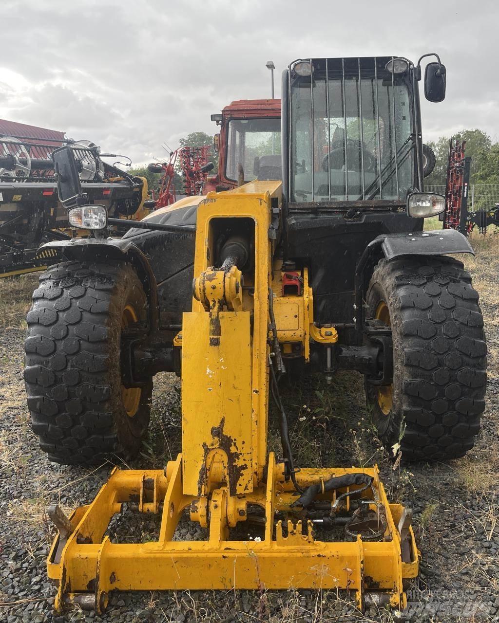JCB 541-70 Maatalouskurottajat