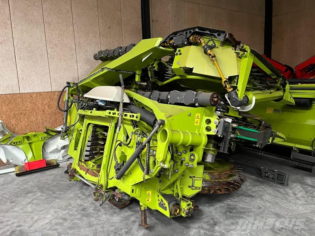 CLAAS Orbis 900 Leikkuupöydät