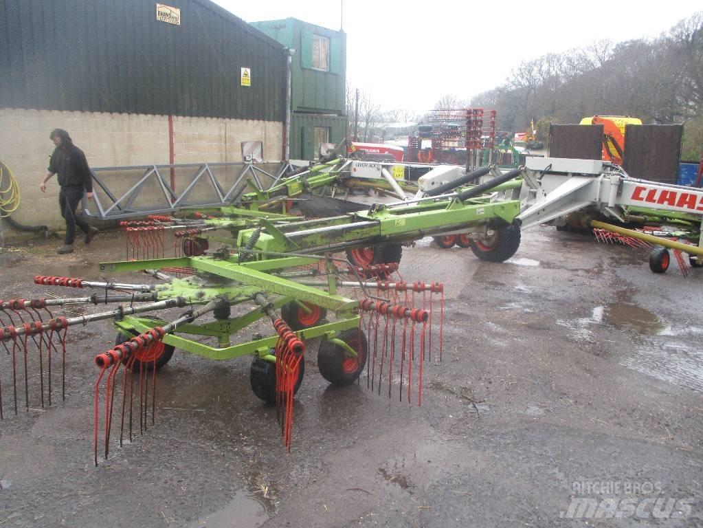 CLAAS Liner 3000 Pöyhimet ja haravat