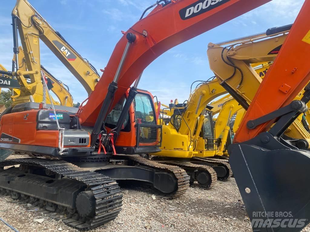Doosan DX300LC-9C Telakaivukoneet