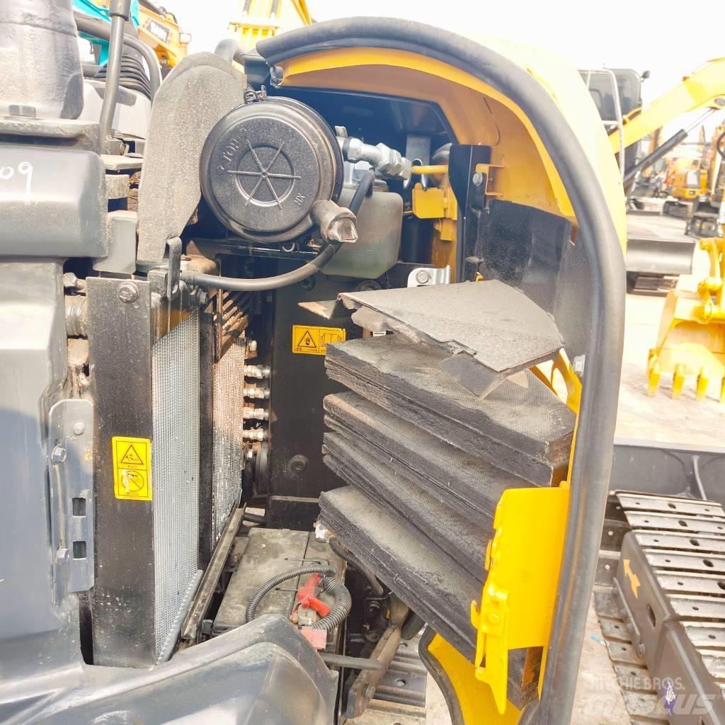 Komatsu PC30MR-3 Minikaivukoneet < 7t