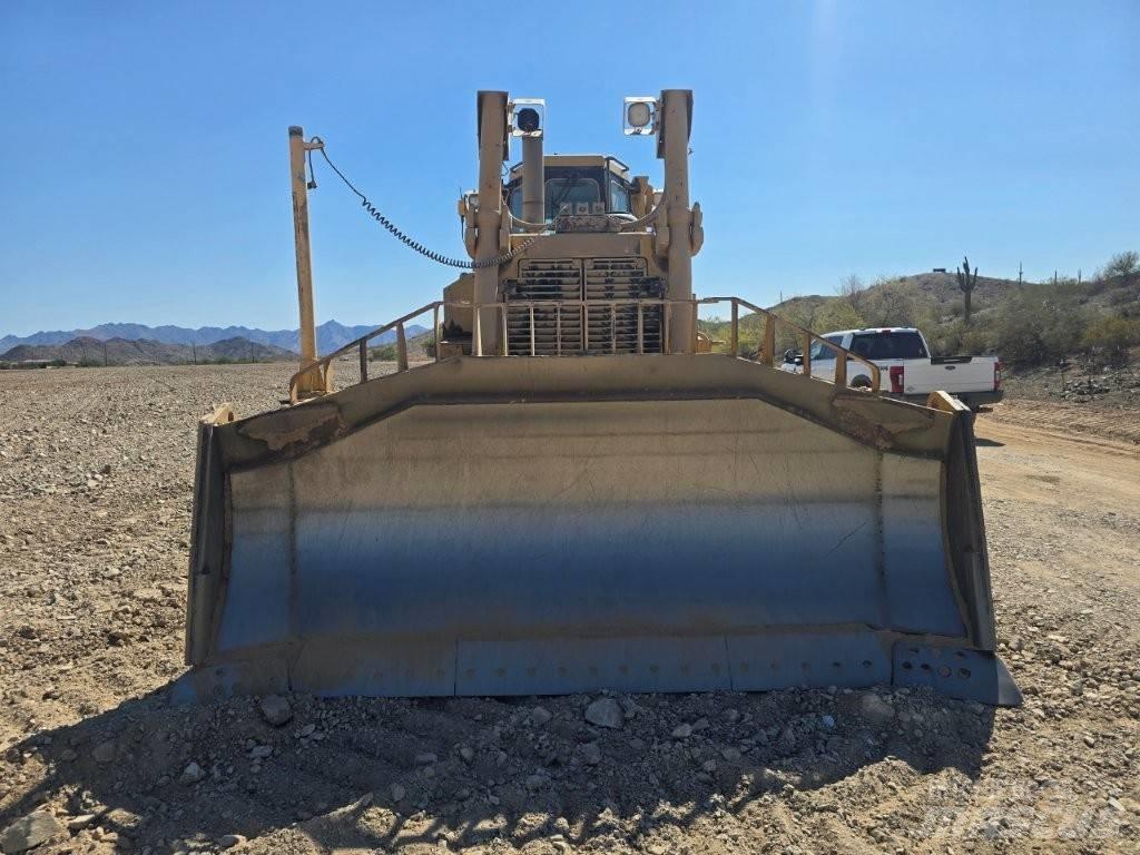 CAT D 8 R II Tiehöylät