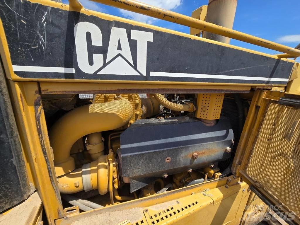 CAT D 8 R II Tiehöylät