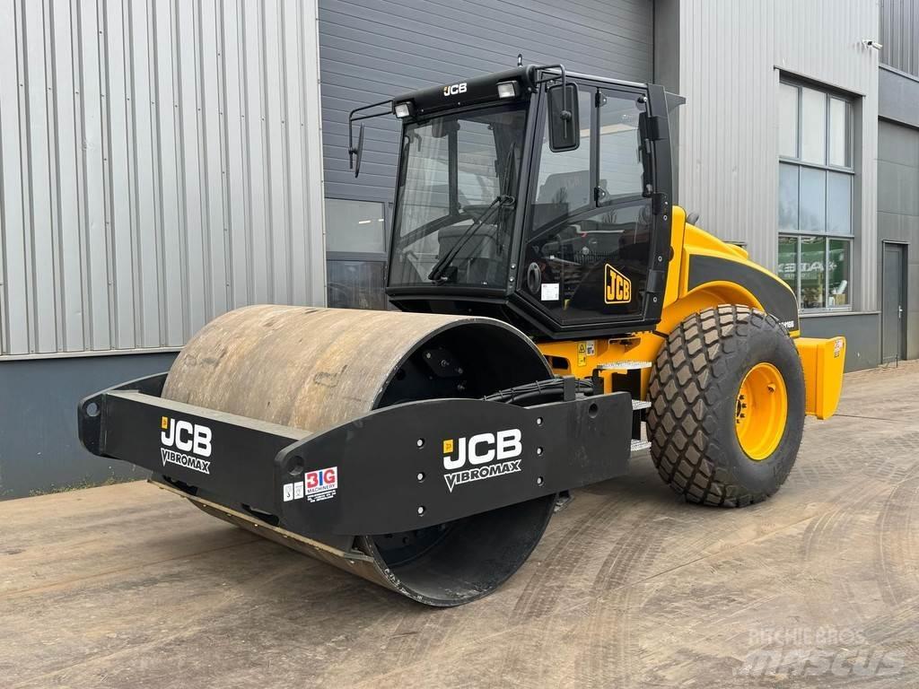 JCB VM166D Yksivalssijyrät