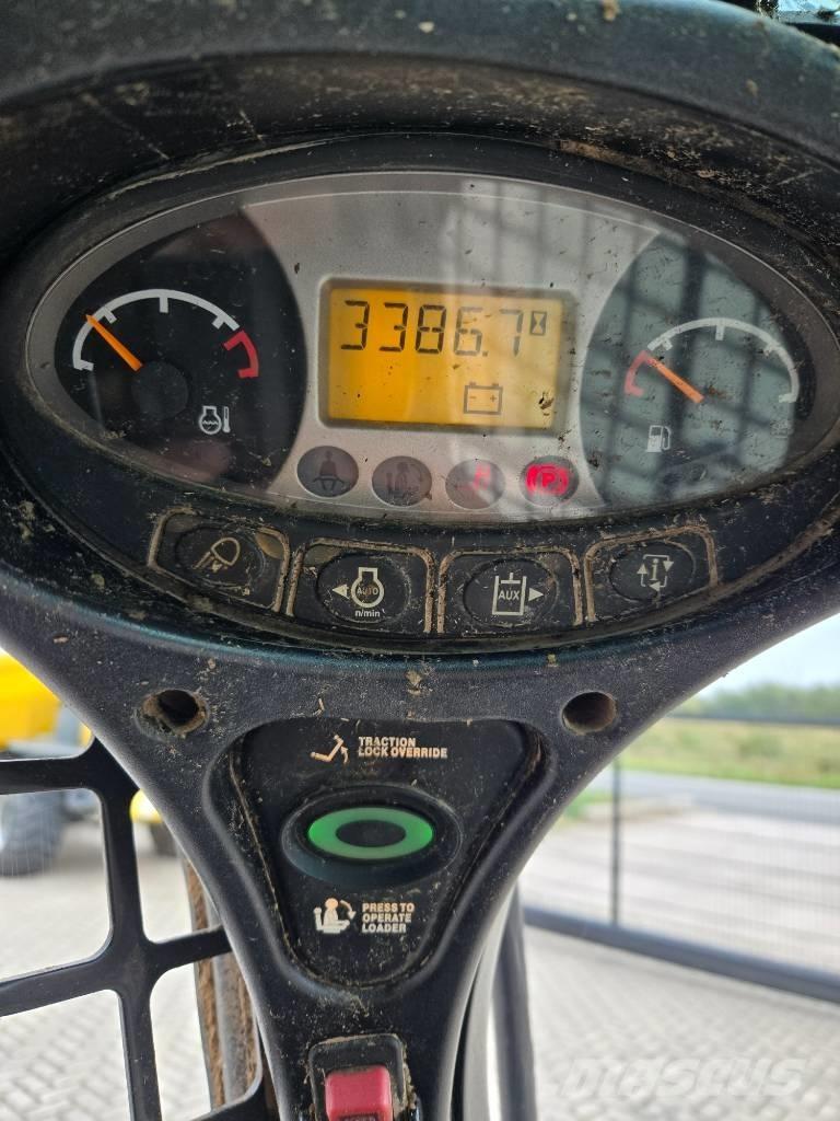 Bobcat S 450 Liukuohjatut kuormaajat