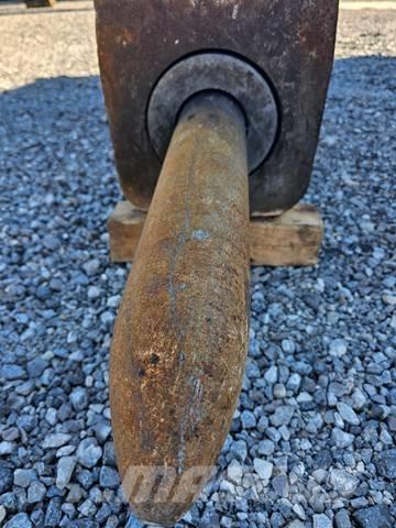 Furukawa F12 Iskuvasarat