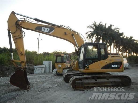 CAT 320D Telakaivukoneet
