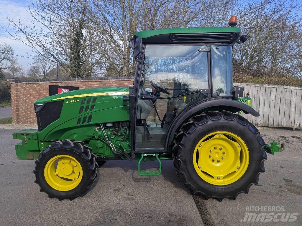 John Deere 5075GN Traktorit