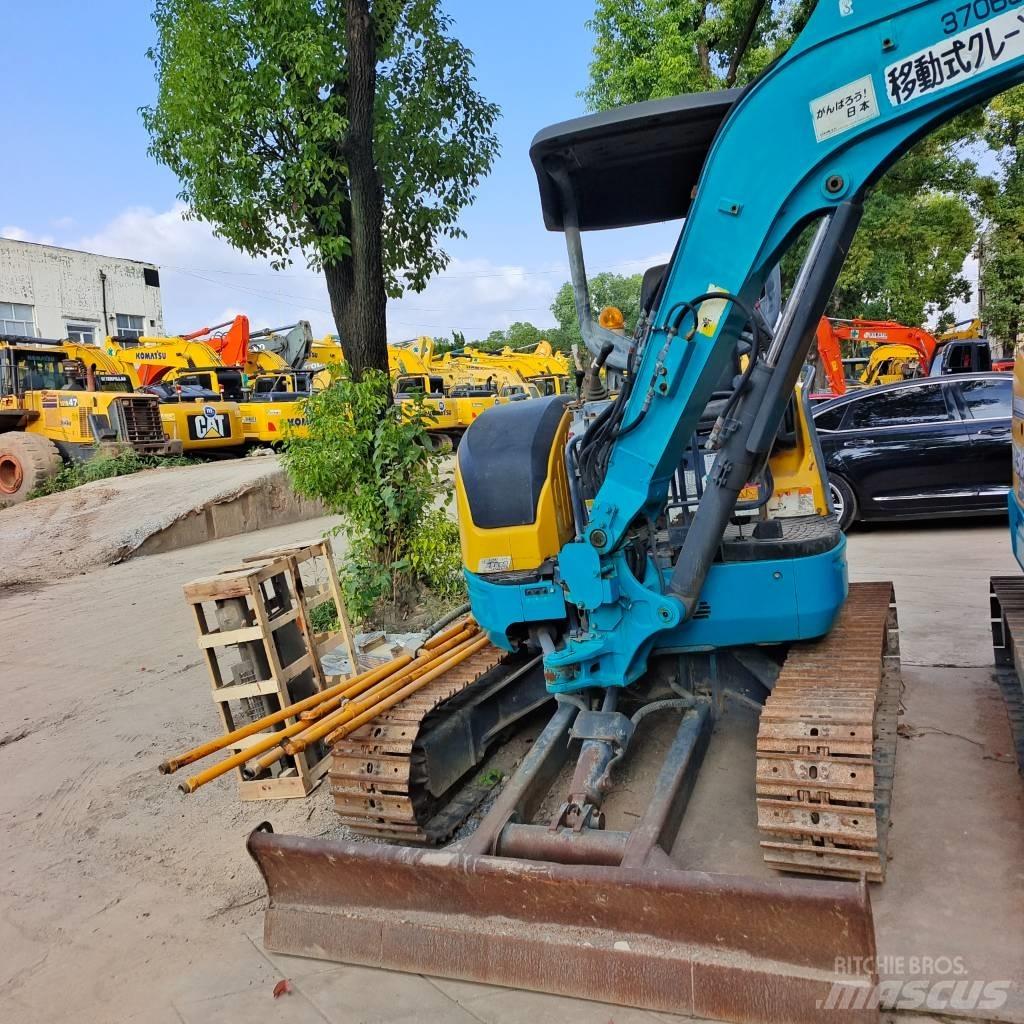 Kubota U30 Minikaivukoneet < 7t