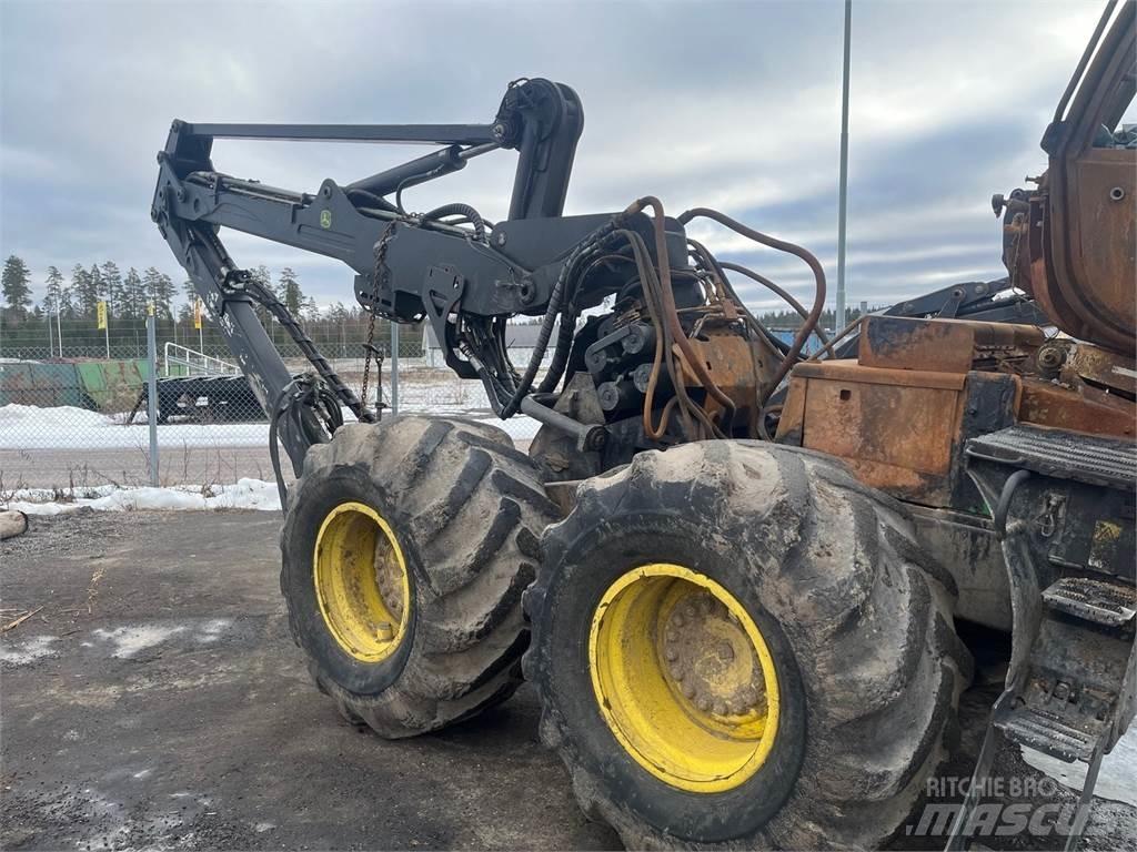 John Deere 1470E Harvesterit