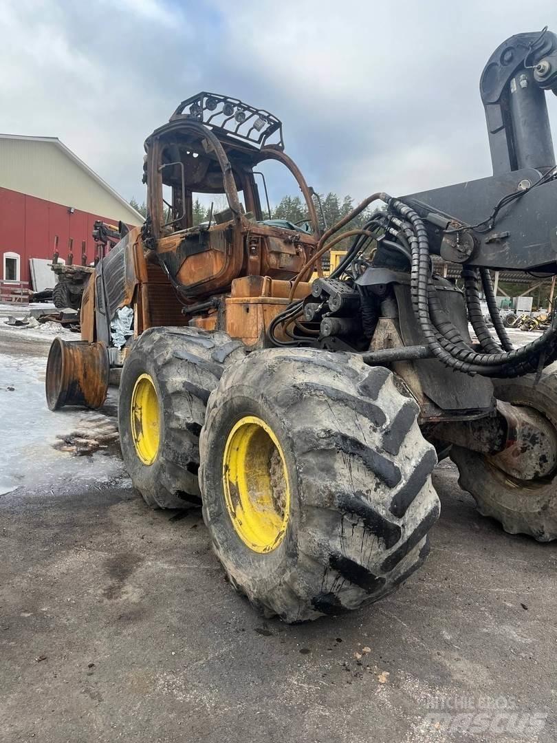 John Deere 1470E Harvesterit