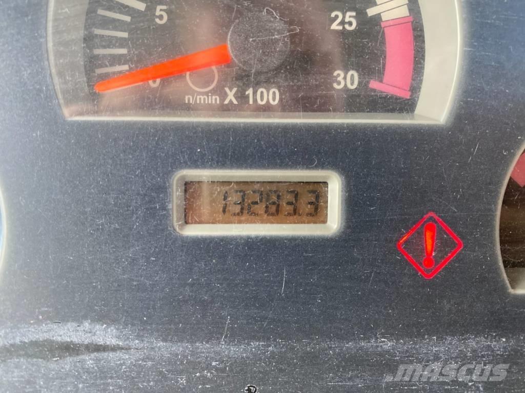 CAT 422 F TURBO Kaivurikuormaajat