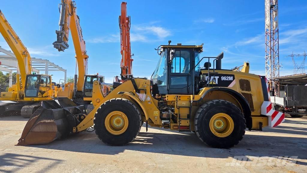 CAT 962 M Pyöräkuormaajat