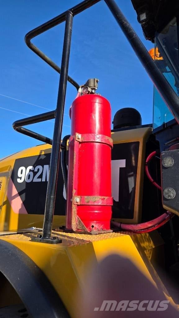 CAT 962 M Pyöräkuormaajat