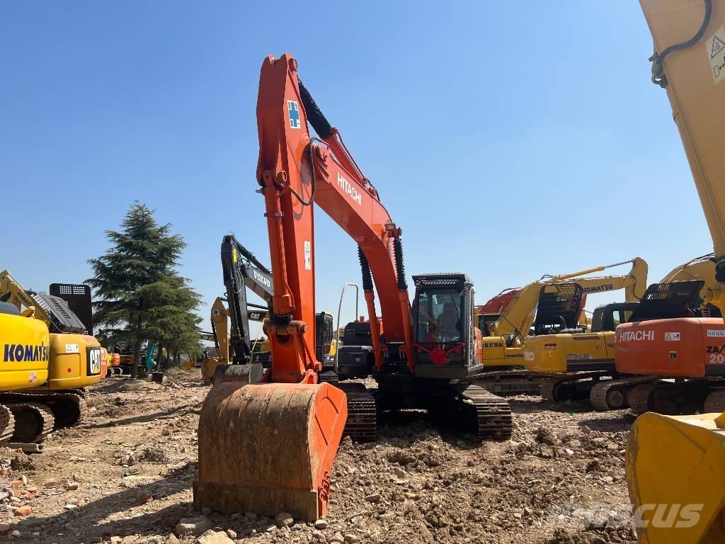 Hitachi ZX 240-3 Telakaivukoneet