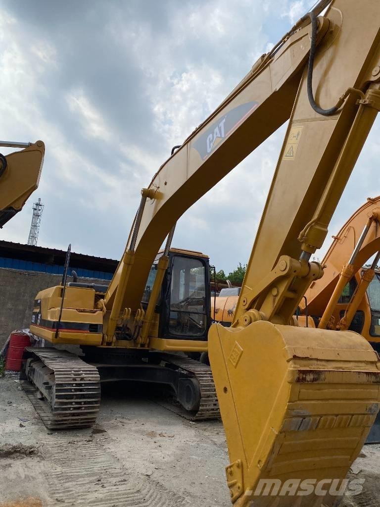 CAT 325 B Telakaivukoneet