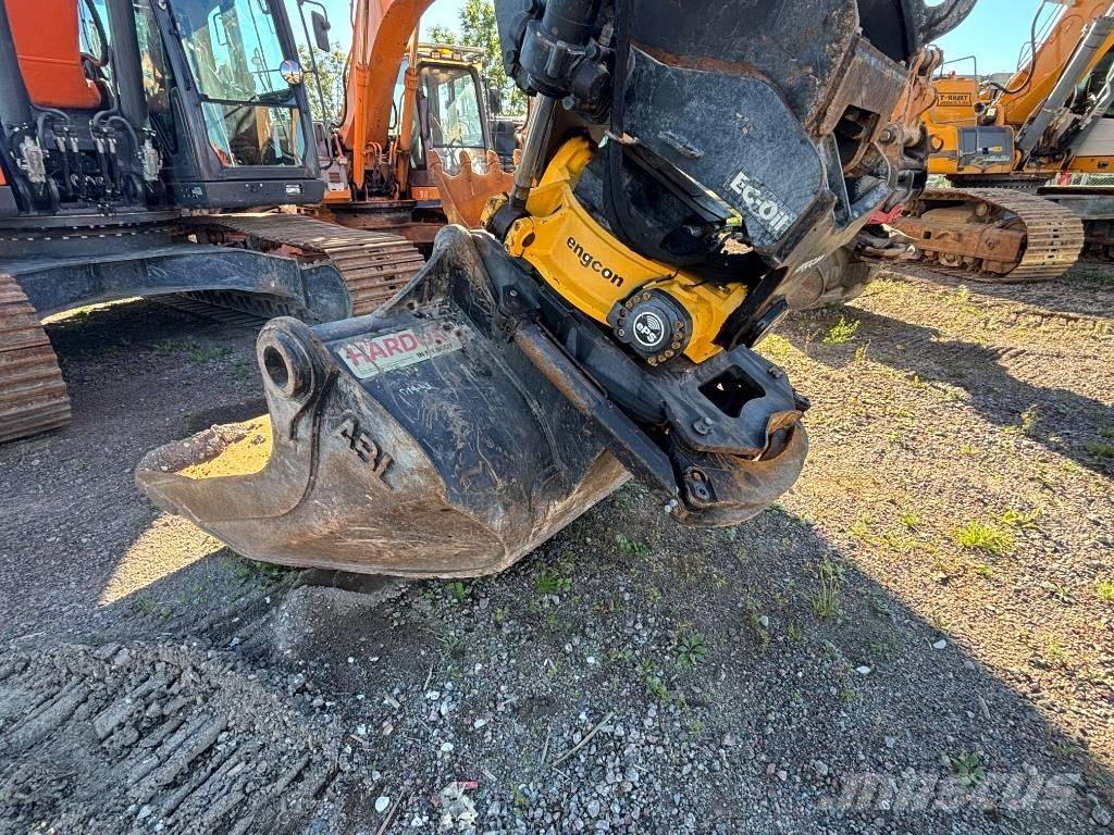 Doosan DX300LC-7 Telakaivukoneet