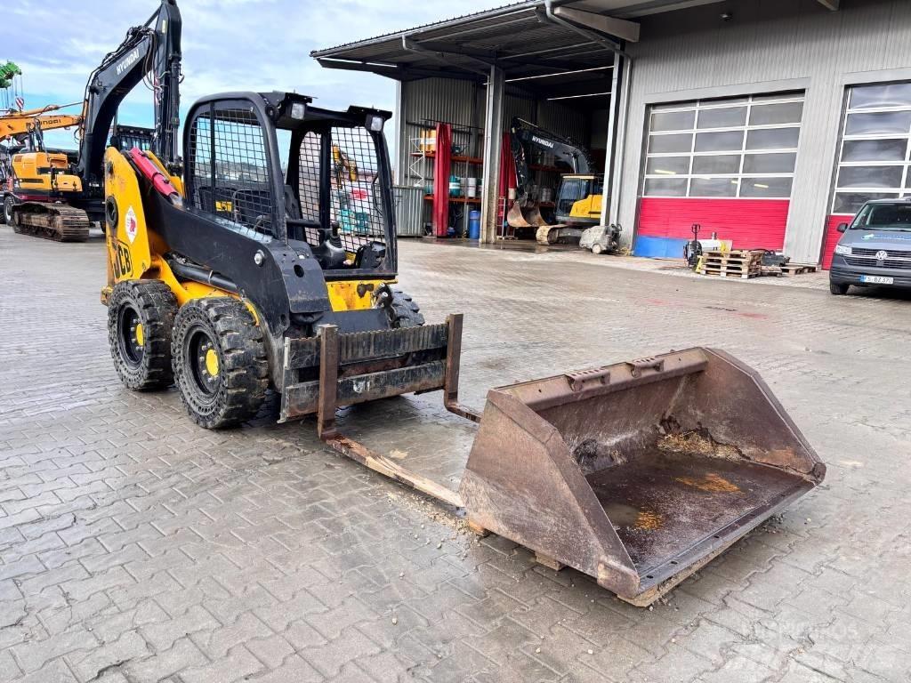 JCB 170 Liukuohjatut kuormaajat