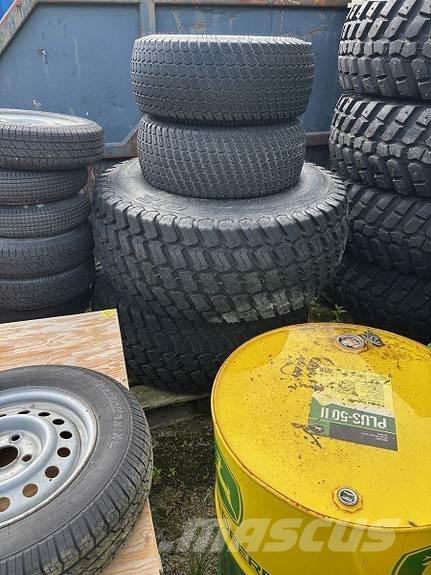  4R Hjulsett Renkaat ja vanteet