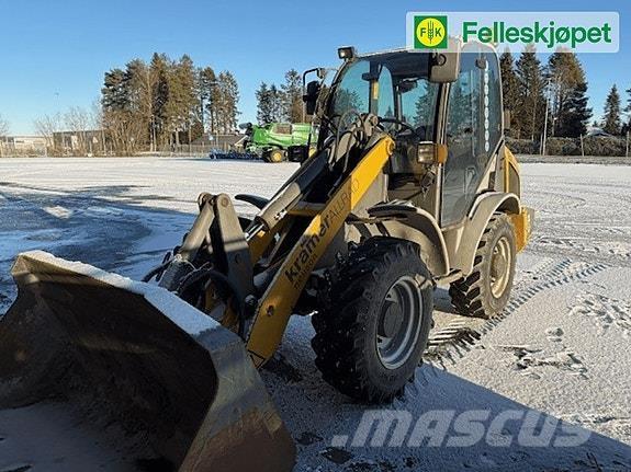  850 Liukuohjatut kuormaajat