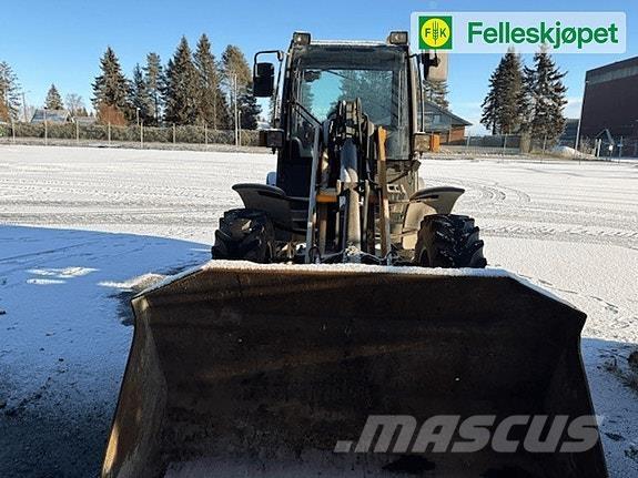  850 Liukuohjatut kuormaajat